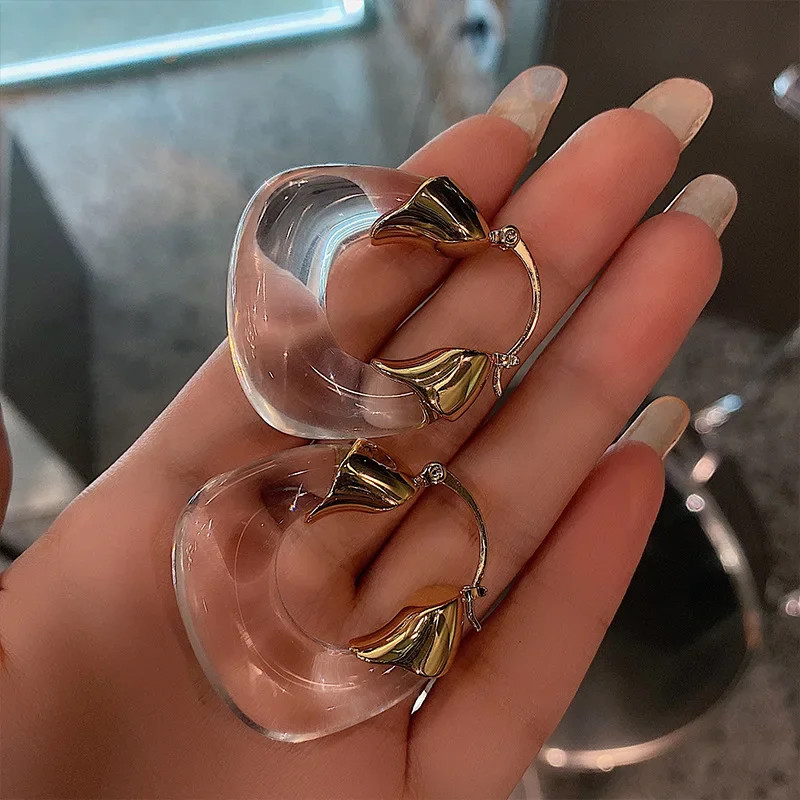 Brand New 1 Pair Resin Acrylic Earrings U-Ring Earrings, Women’s Fashion Jewelry