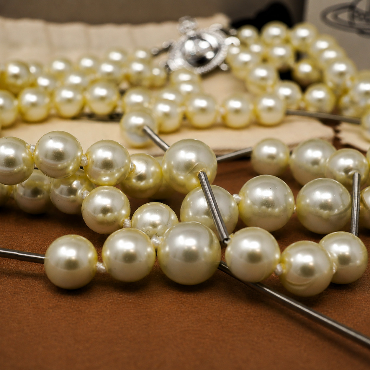Vivienne Westwood Necklace Bas Relief Long Row Pearl 3D Silver Orb Pendant & Box