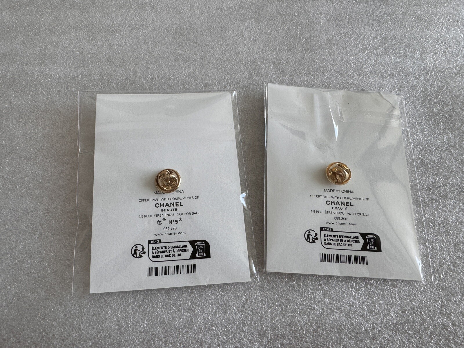 Chanel La Collection Novelty Pin Badge No.5 & Lipstick set. Brand New.