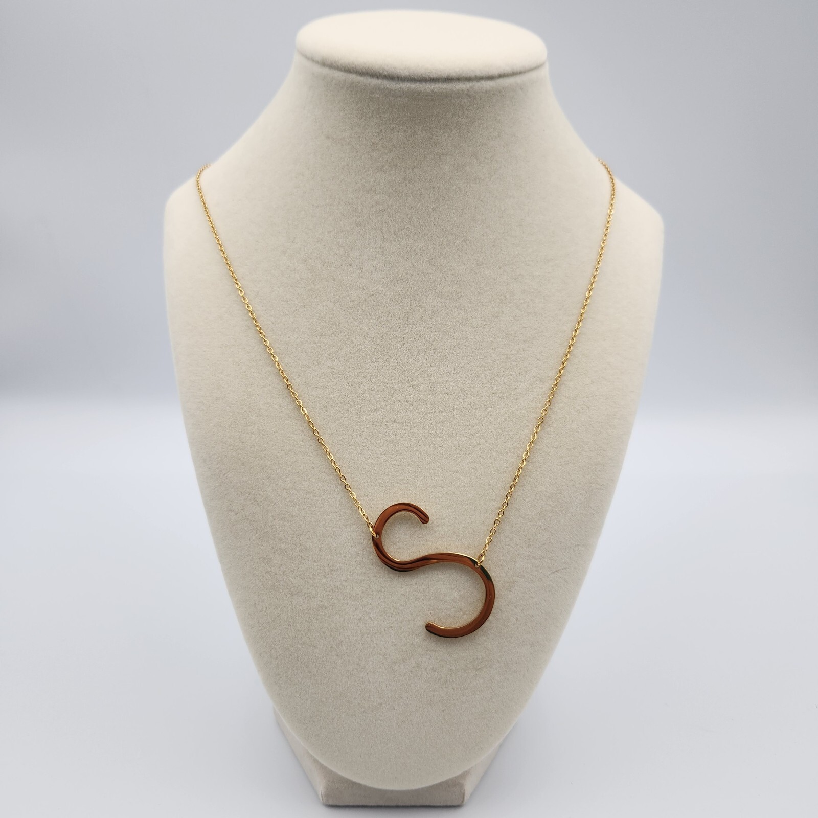 18k Gold Plated Chain Whit Letter S Pendant Necklace