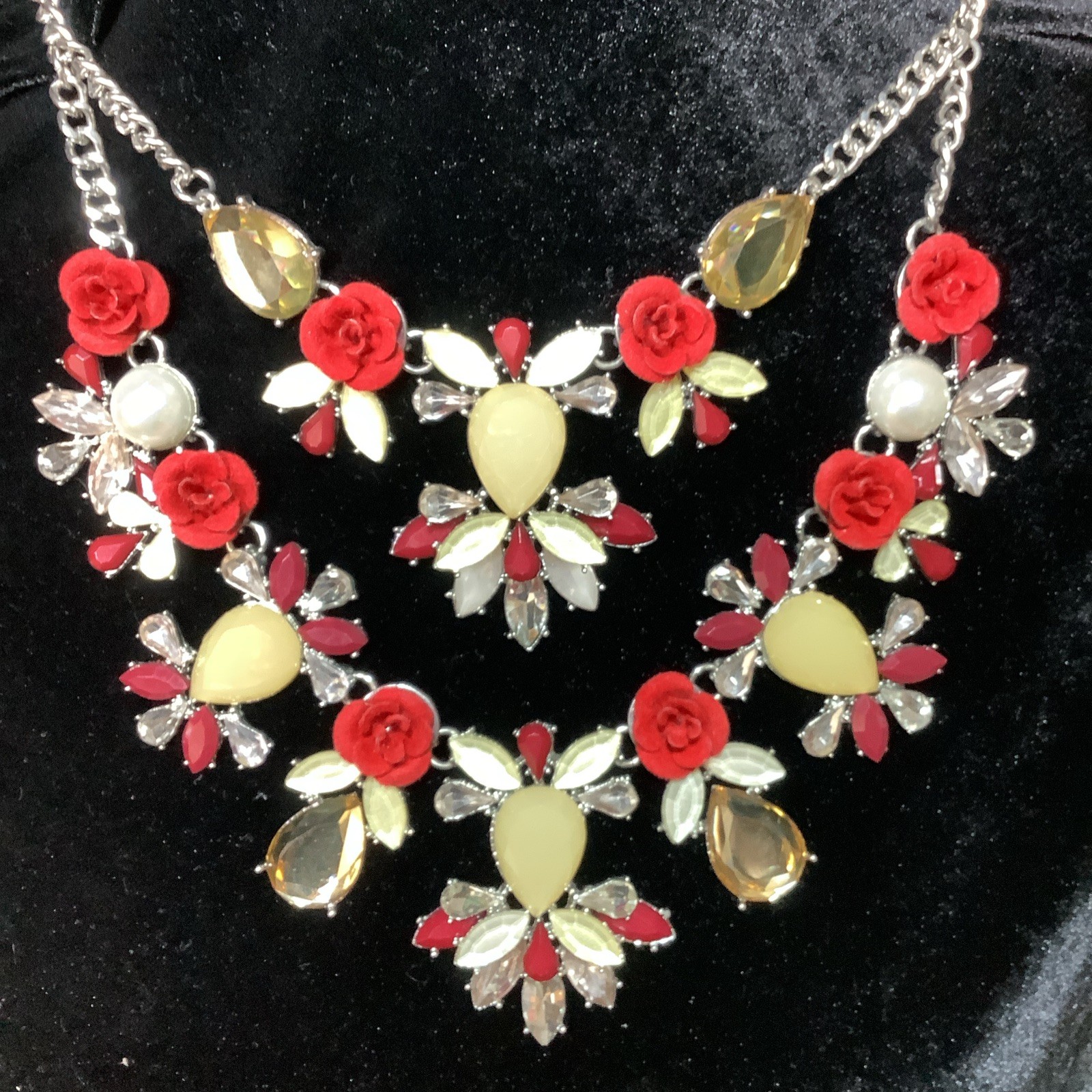 Red Velvet Roses and Gems Fashion Necklace Prom Wedding Formal casual party