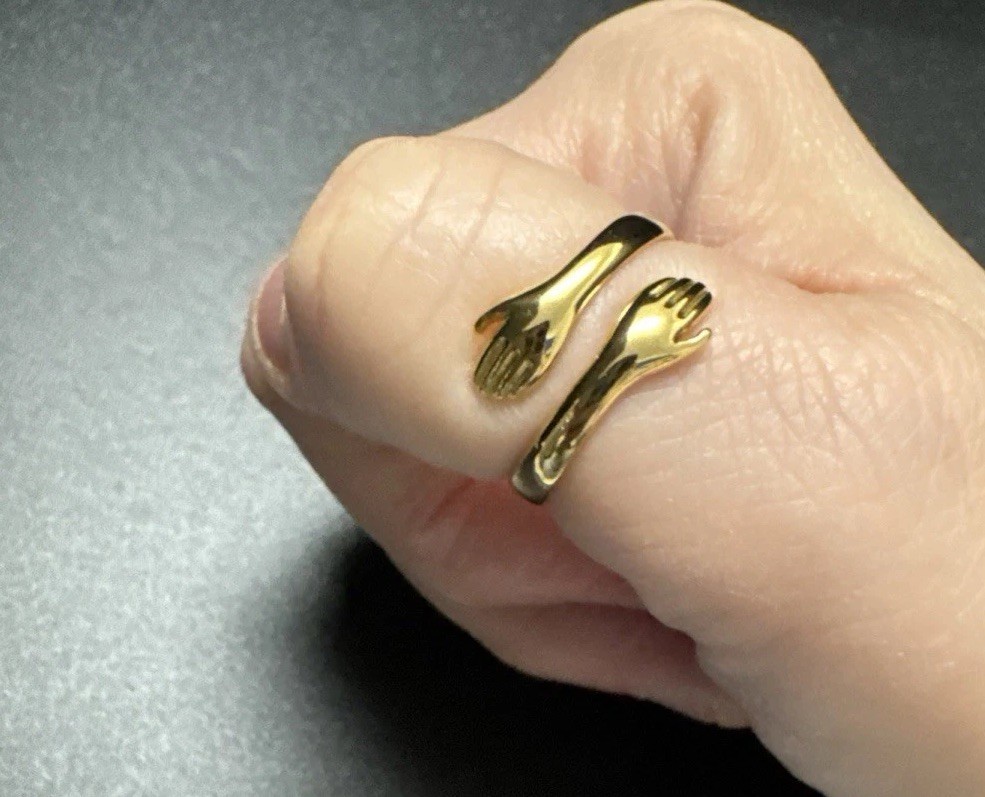 Plunder Design Trendy Fashion Jewelry Adjustable Gold Hug Hands Ring
