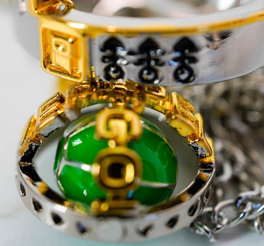 JoJo Cosplay Gyro Zeppeli Necklace Pendant Iron Ball 2 piece Set