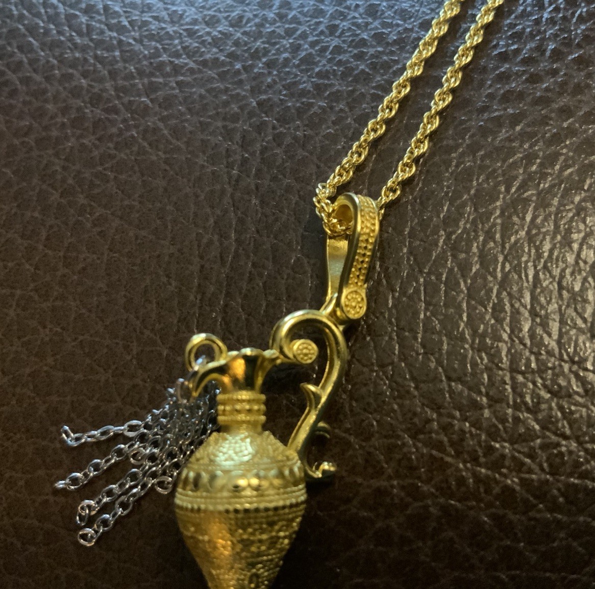 Museum Amphora Vase Medieval Necklace Chain Gold Antique VTG Boho Greek Tassel