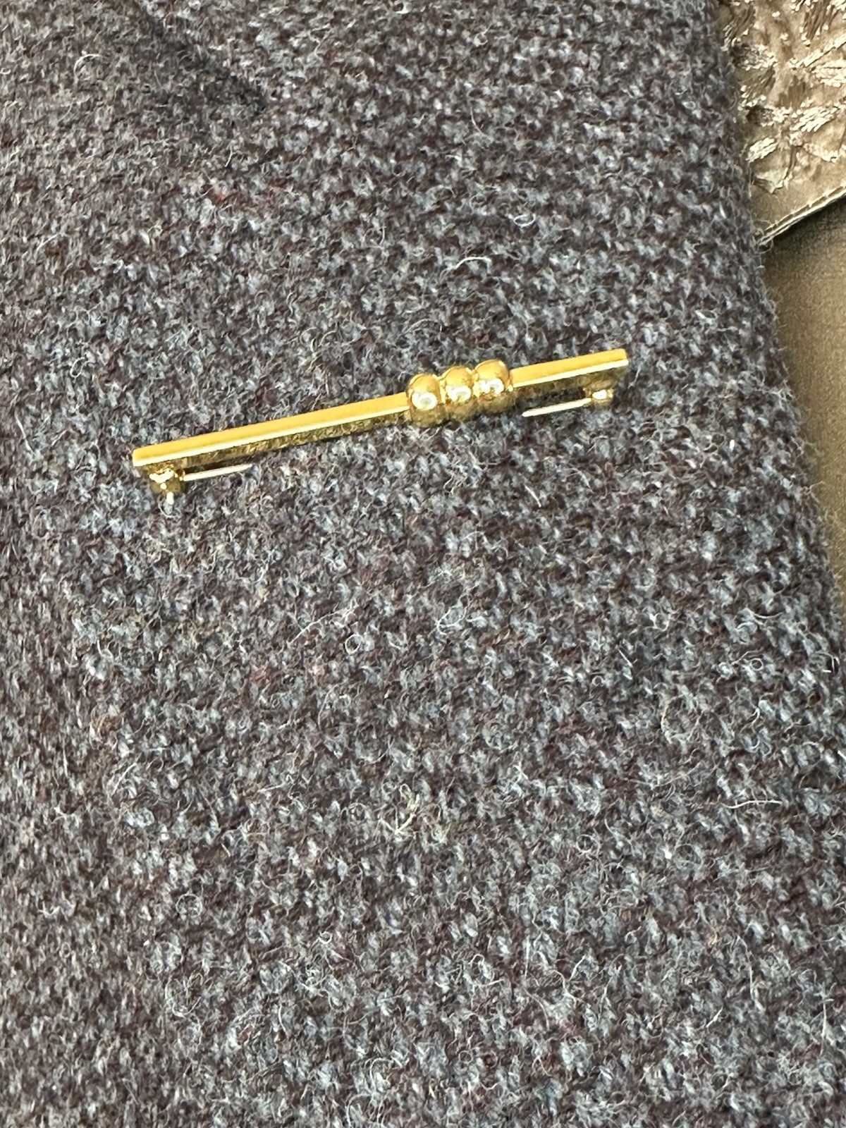 MONET USA BRANDED GOLD PLATED BROOCH PIN VTG