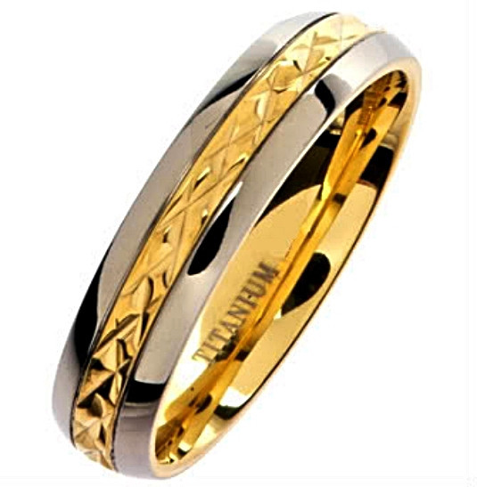 TITANIUM PLAIN High Polished RING BAND with Gold Plated Engraved Accent, size 8