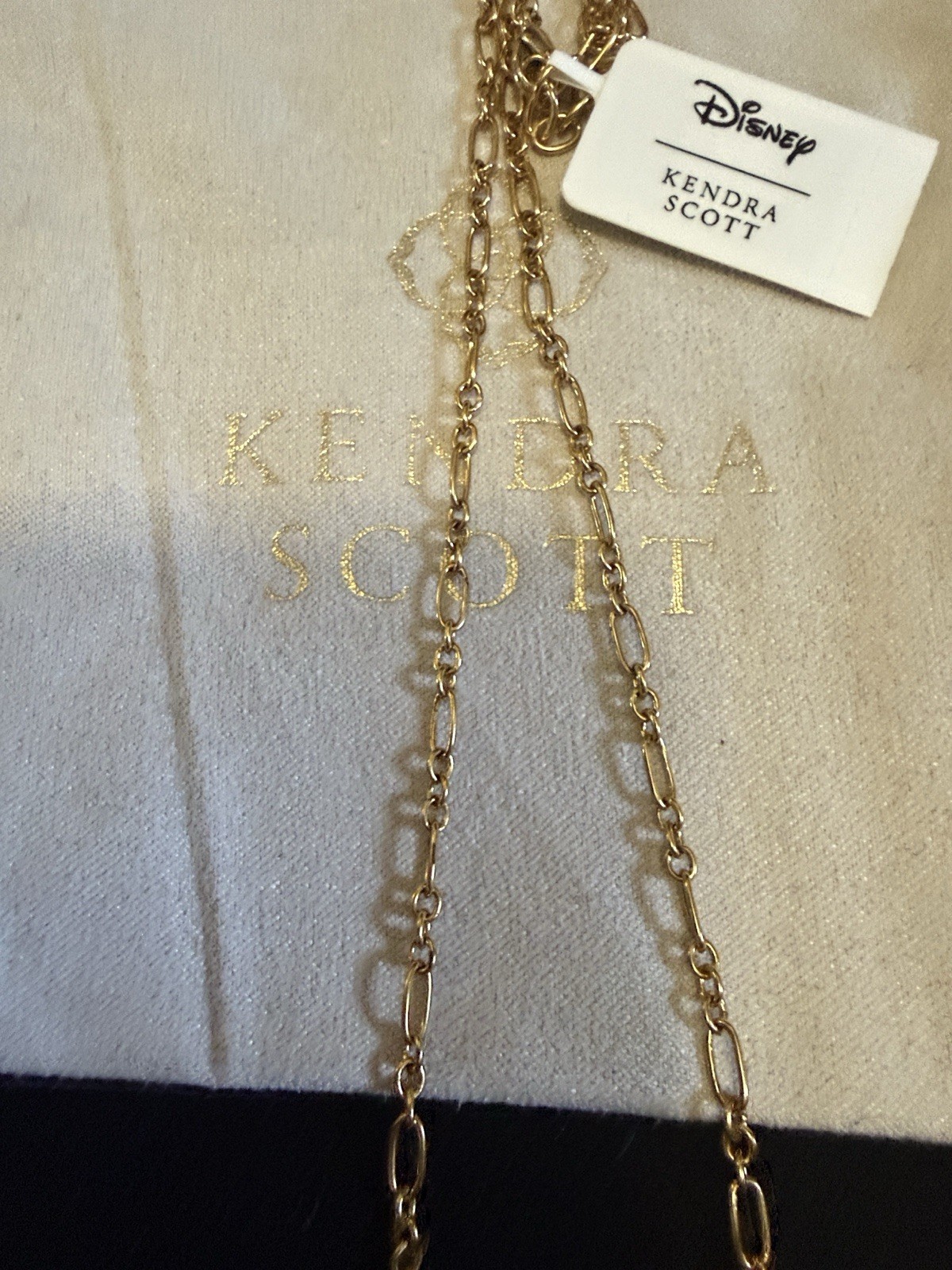 Extremely Rare Kendra Scott Disney Snow White Necklace NWT