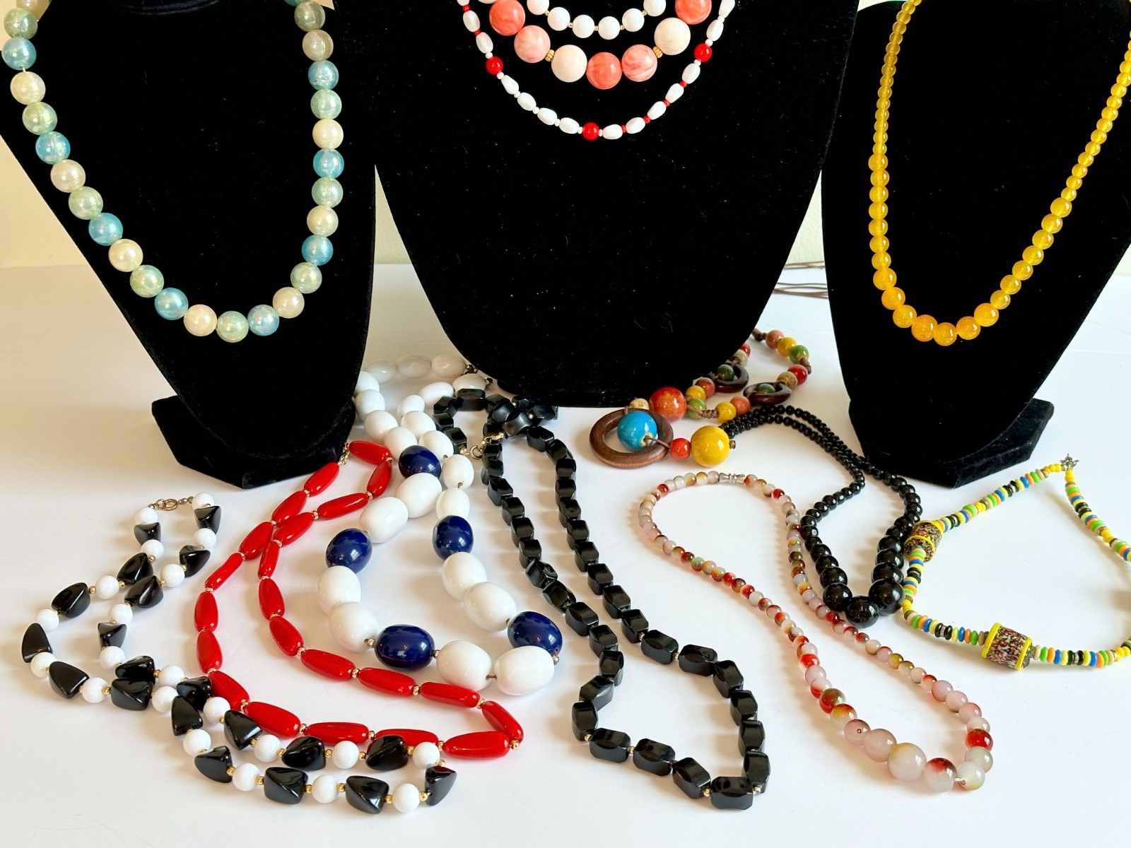 Lot of 13 Necklaces Mixed Materials & Designs Vintage & Contemporary N-51