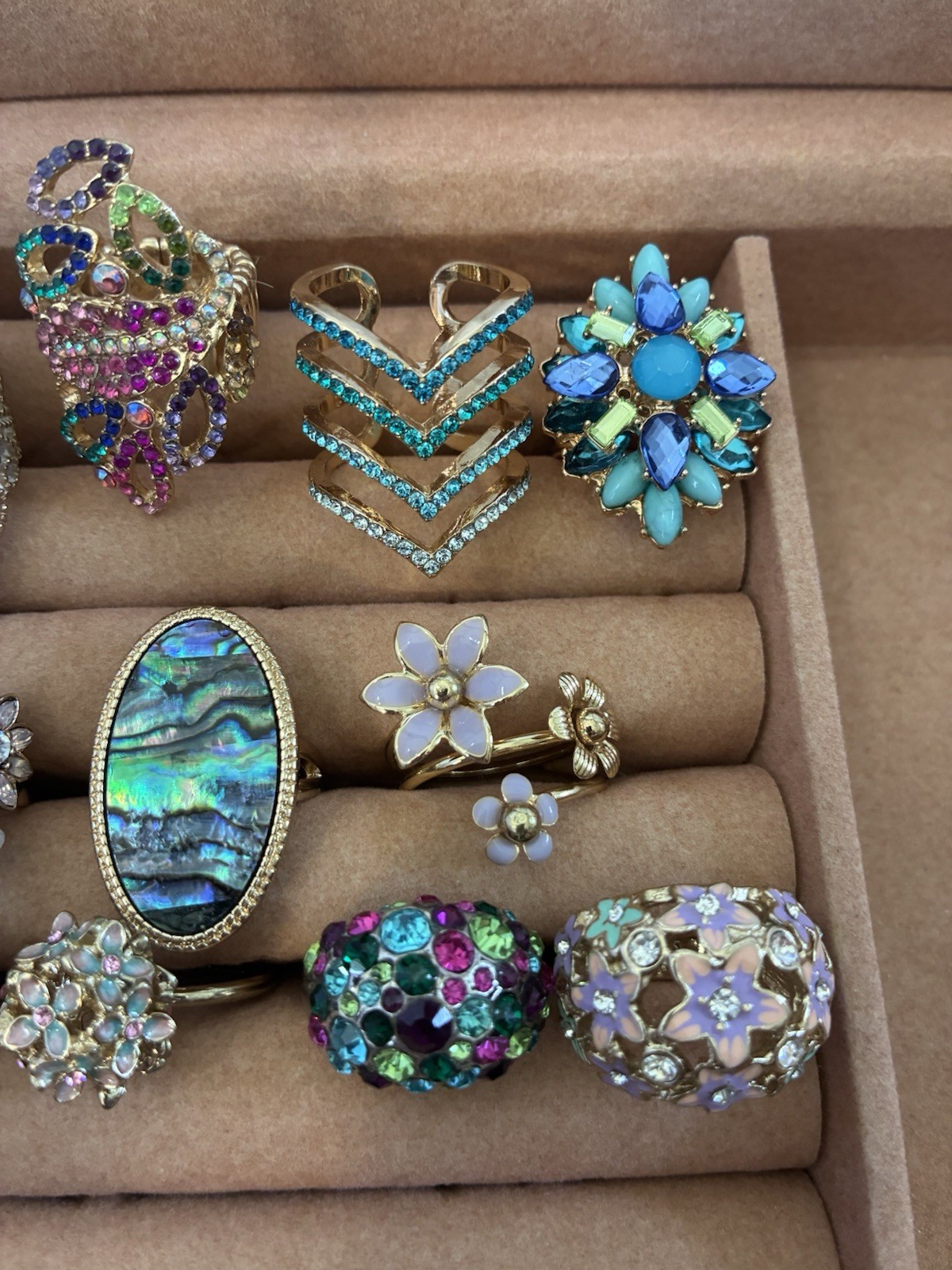 Lot Of 18 Statement Rings Sz 8 And 9