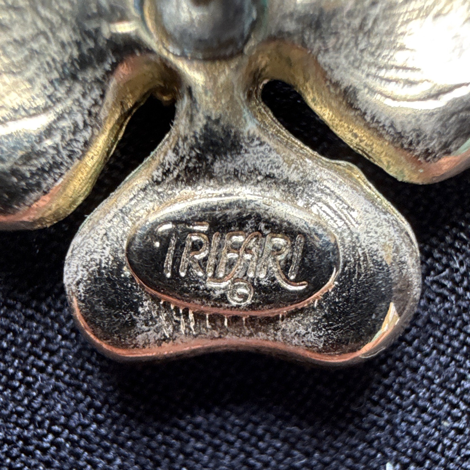 Vintage Trifari Signed Ivory Enamel Flower Gold Tone Stud Earrings