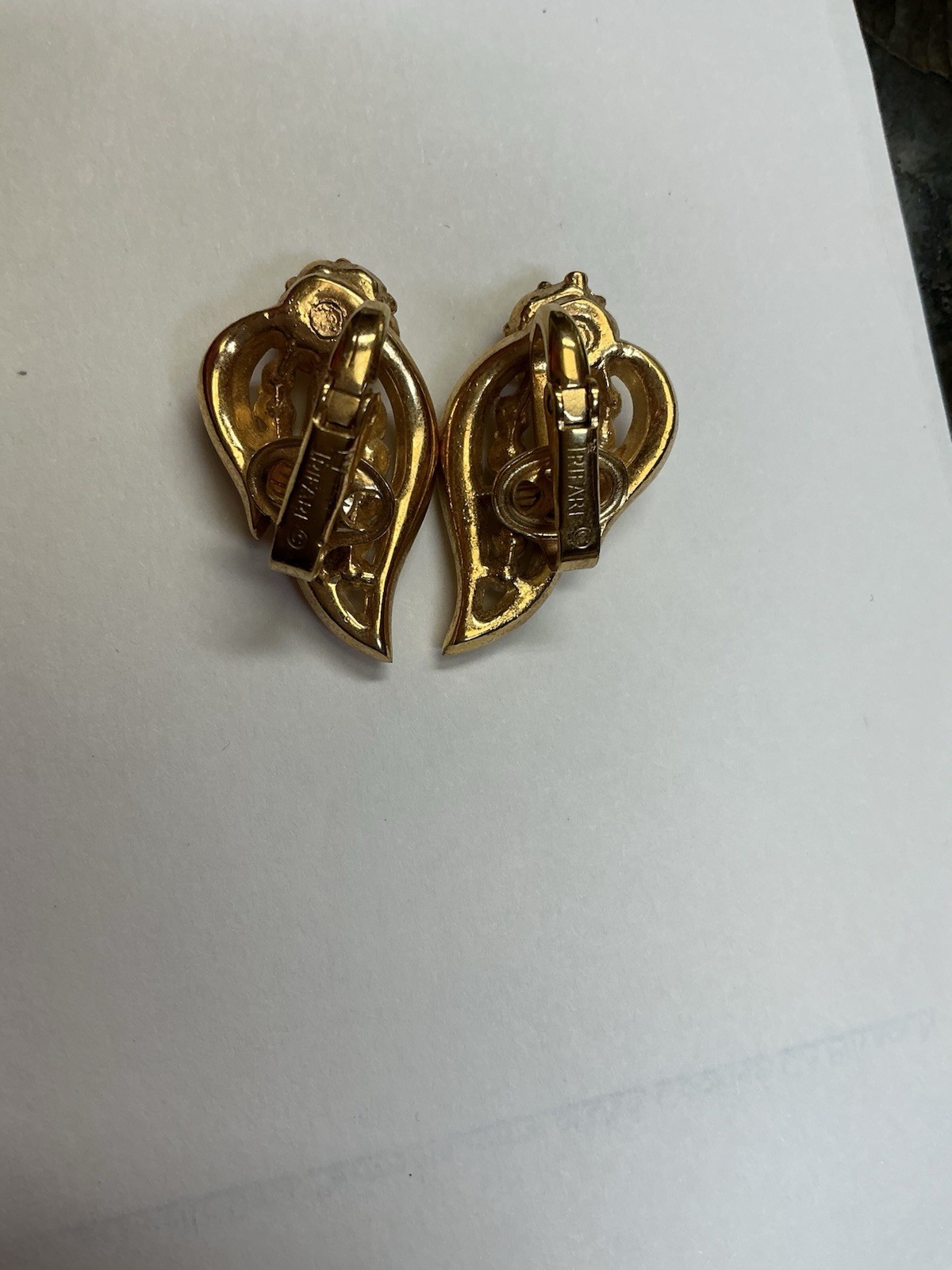 Vintage Trifari Signed Gold Tone Leaf Clip-On Earrings White Pearl Crystal