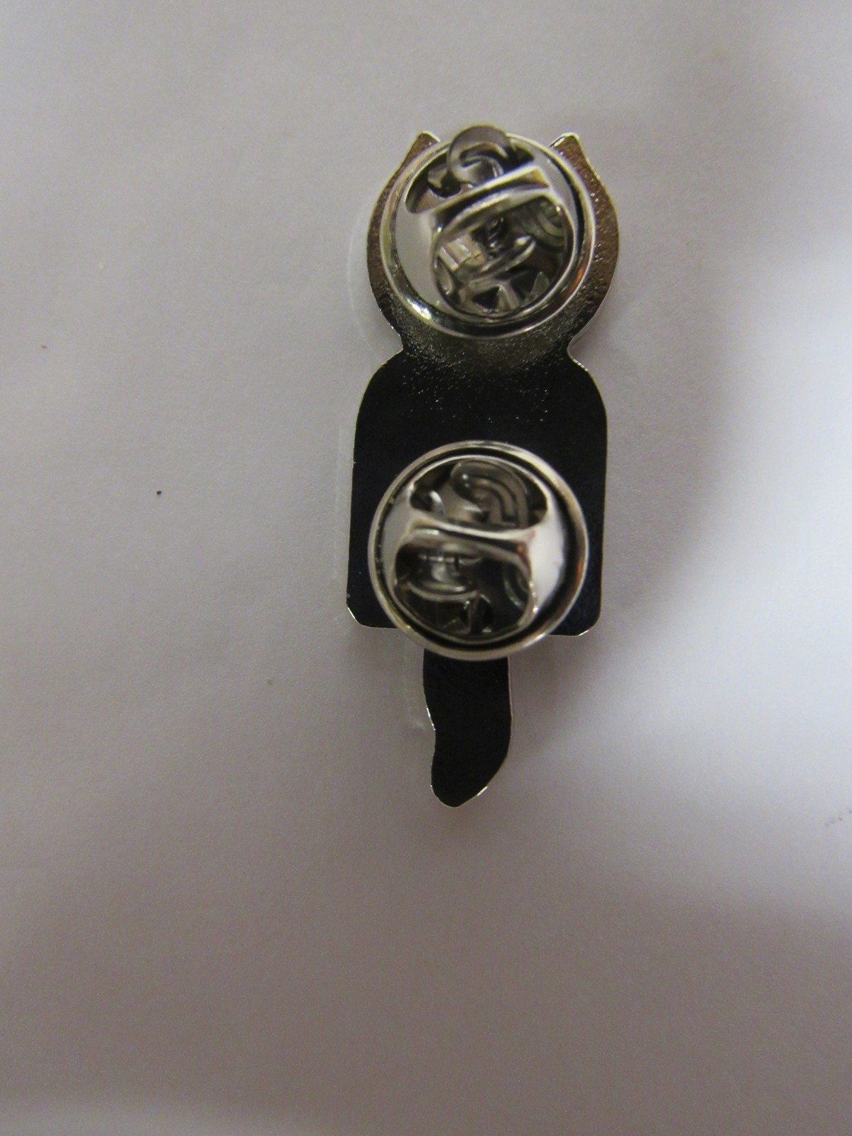 New Black Cat Clock Retro Inspired Enameled Pin Free Shipping