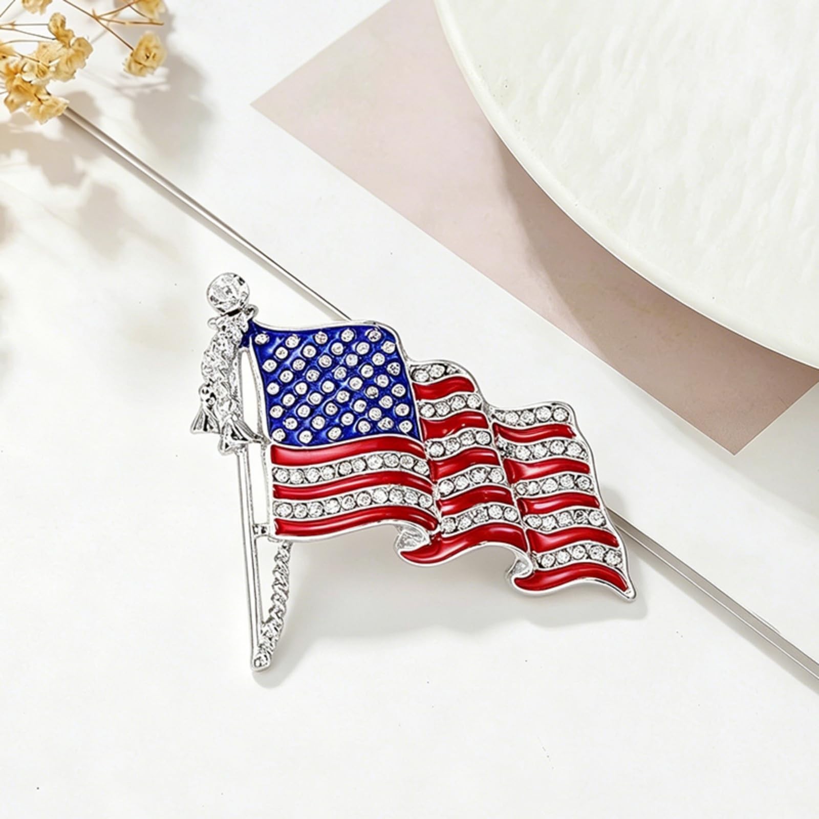 Rhinestone USA Flag Brooch Pin Patriotic Crystal Enamel Lapel Pin Accessory