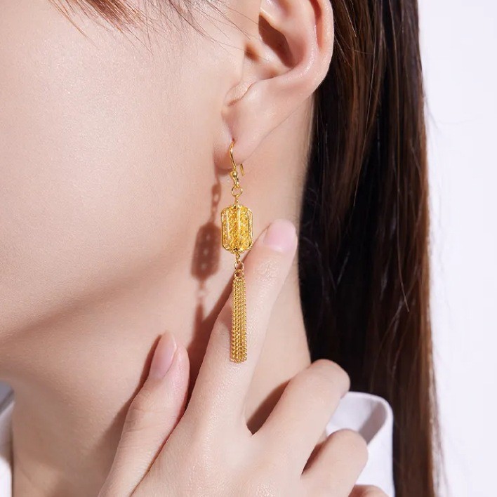 Chinese Style Filigree Lantern Tassel Stud Earrings Hanfu Women
