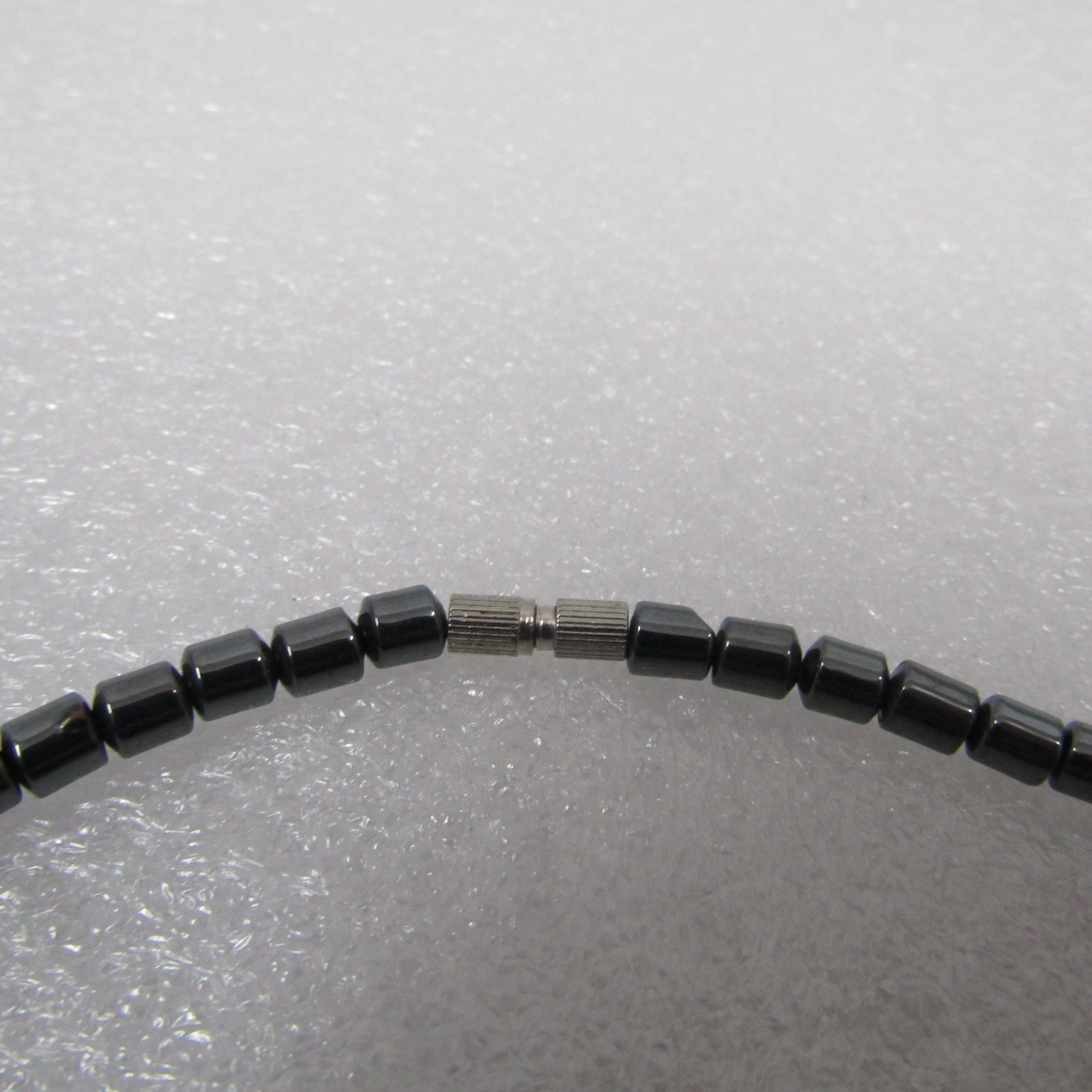 Women’s Jewelry Black Necklace Hematite Beads None Magnetic