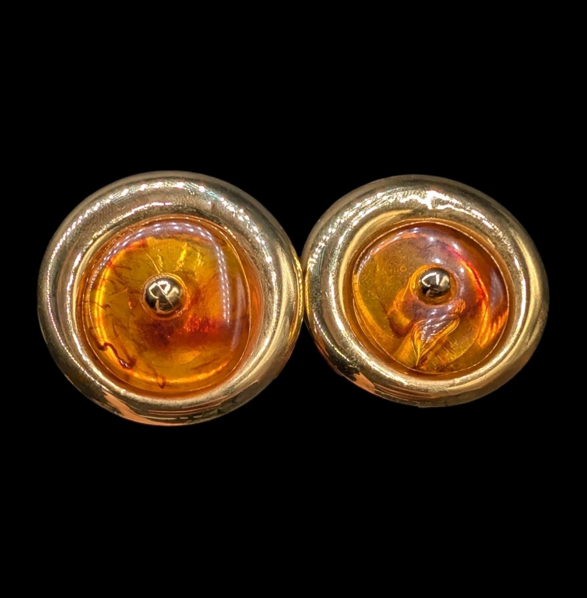 Vintage Signed Valentino Garavani Marbled Runway Bold Gold Tone Clip On Earrings