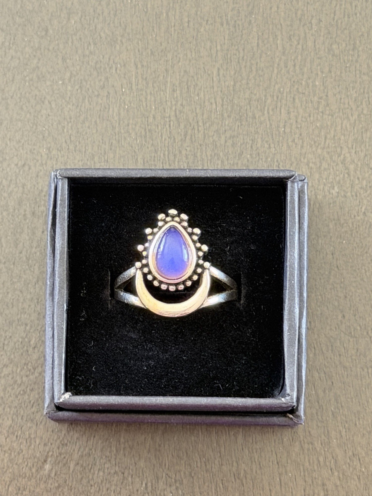 Sterling Silver Moon Teardrop Stone Mood Ring + Color Chart + Gift Box Size 6.5