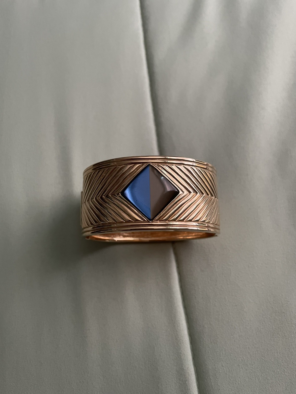 Avon Gallery Originals Blue And Brown Moonstone Cuff Bracelet Vintage and rare!