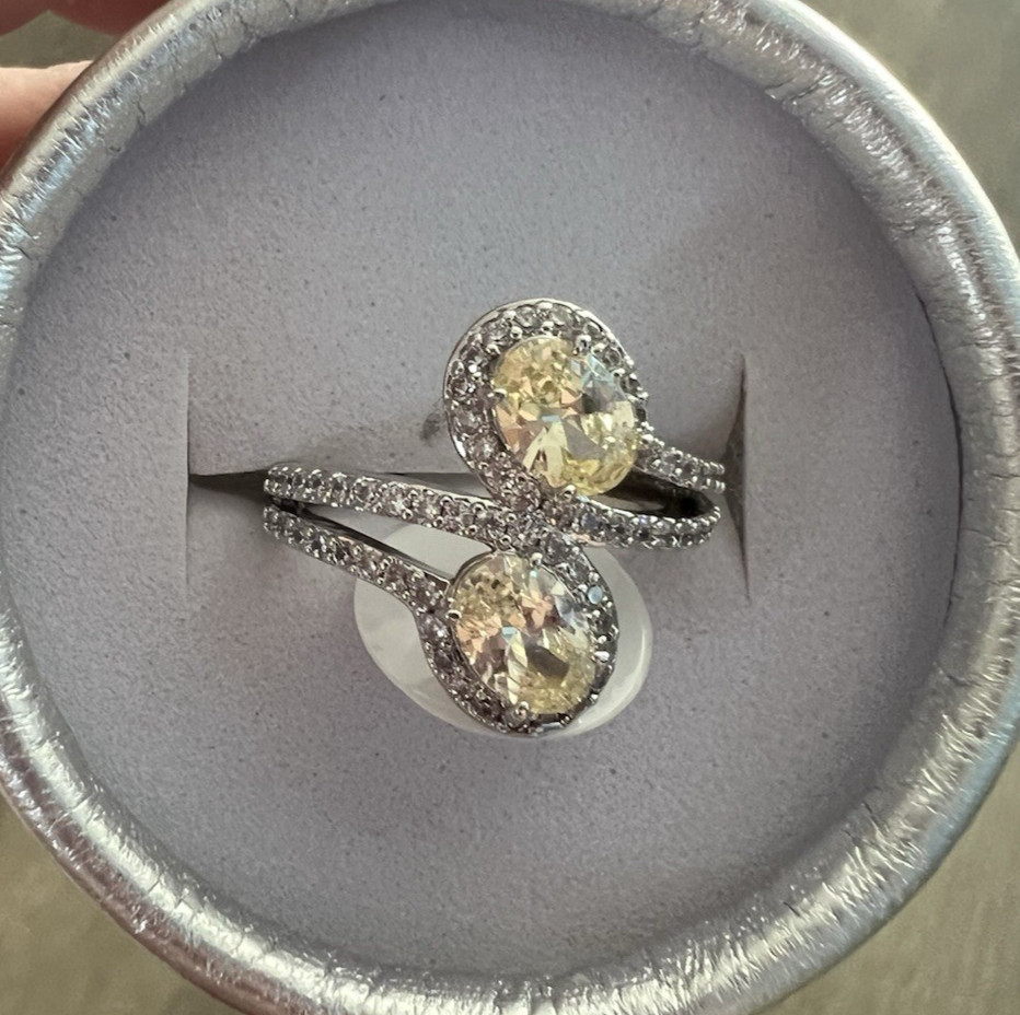 Bomb Party lemon cz rhodium plated ring size 7 Say yes to the sparkle
