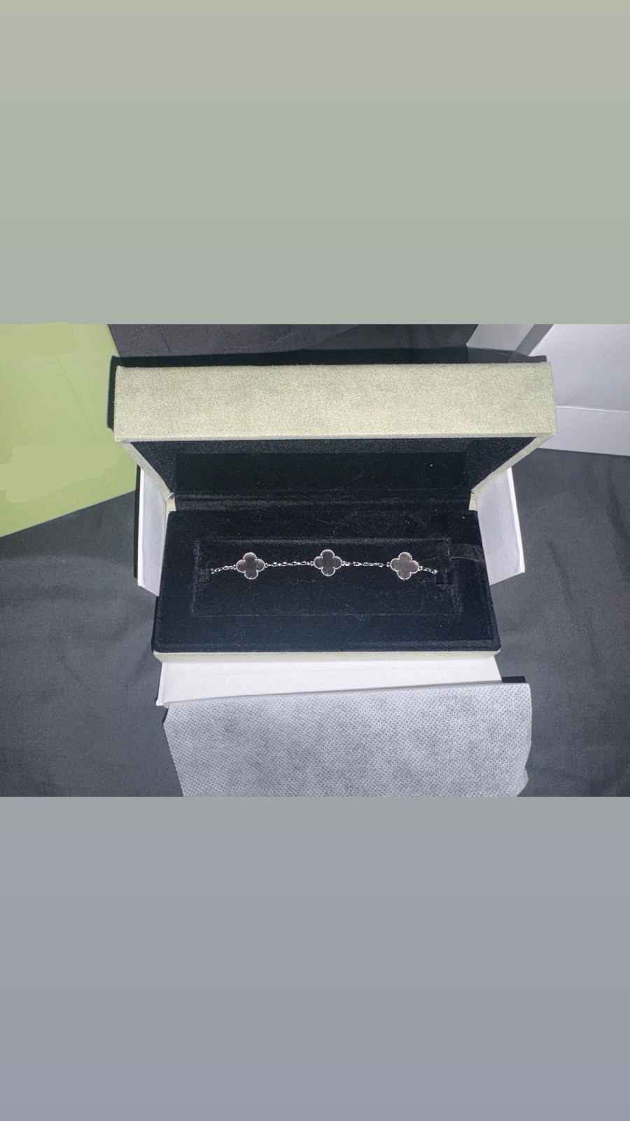 Clover Bracelet Gift Box Set – Elegant Everyday Bracelet