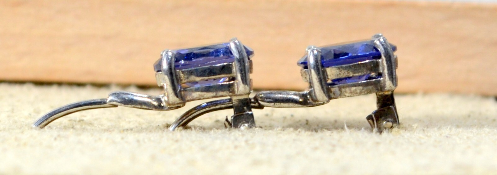 SIMULATED TANZANITE OVAL STONES-SOLITAIRE-LEVER BACK DROP EARRINGS-RHOD/STER SIL