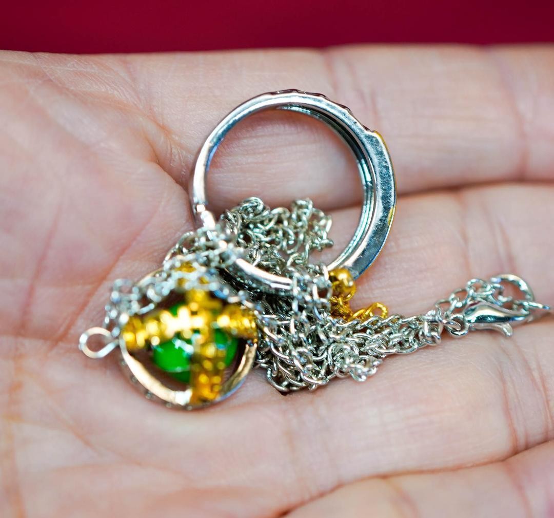 JoJo Cosplay Gyro Zeppeli Necklace Pendant Iron Ball 2 piece Set