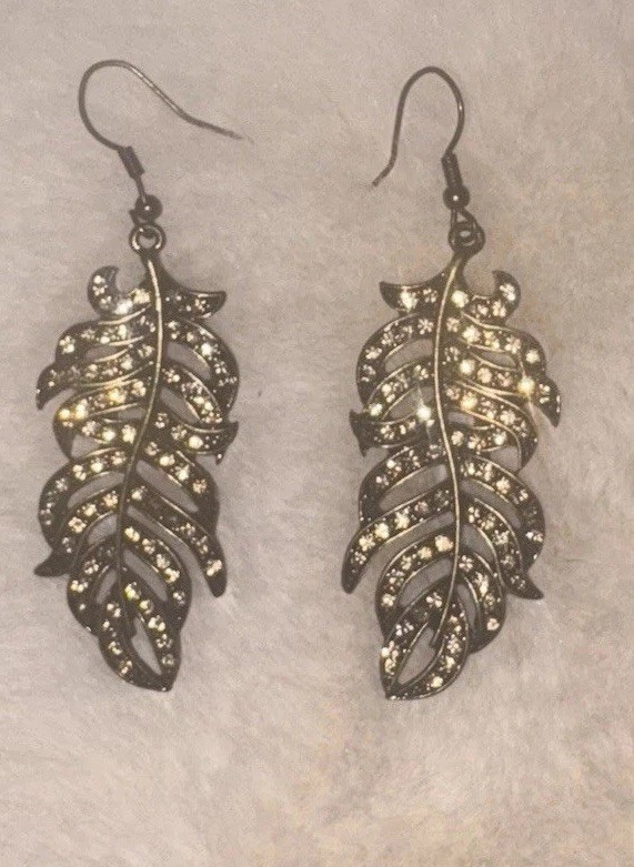 Vintage Sparkling HOLIDAY Rhinestone Dangle Leaf Earrings, 1970s ~ 13.1g