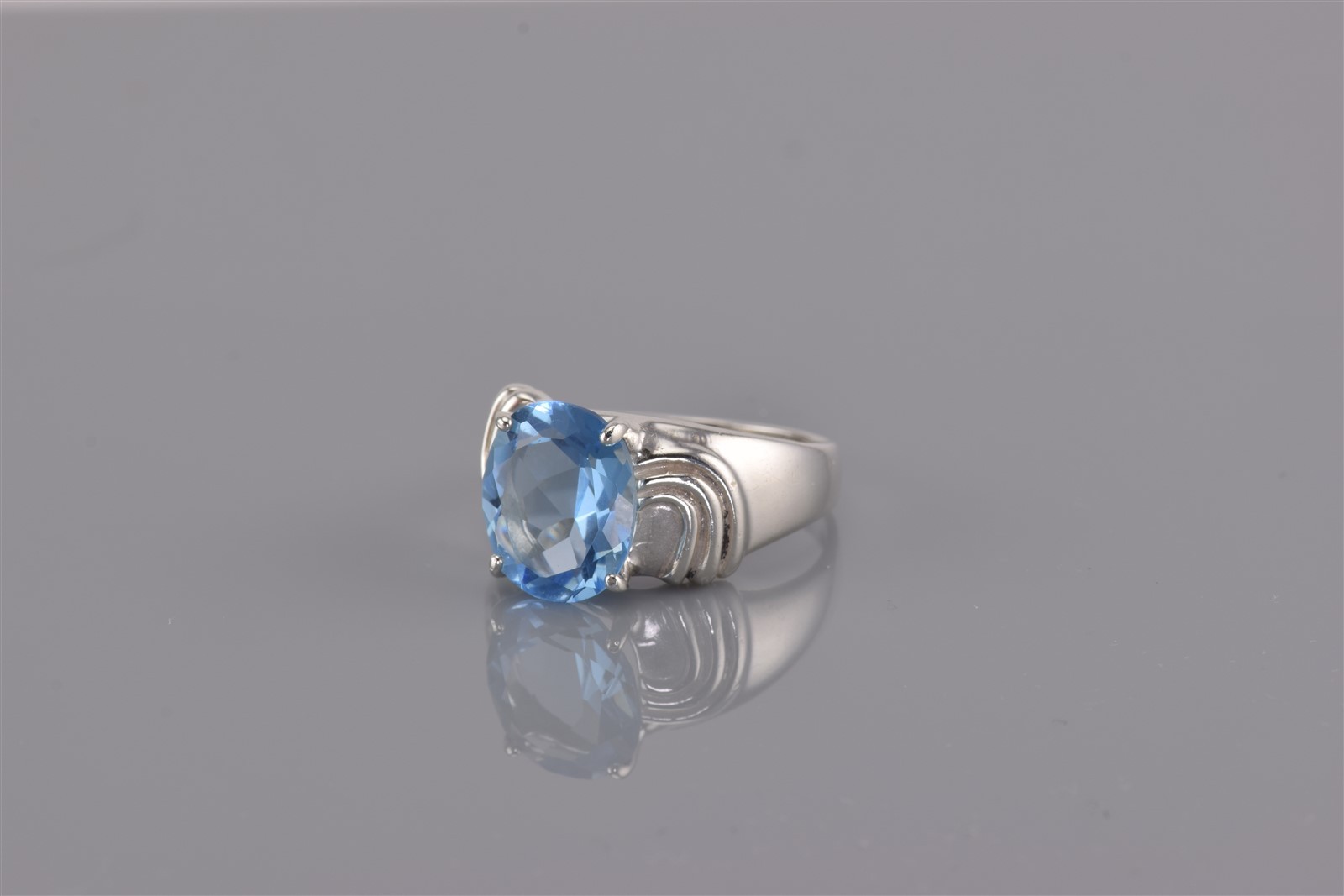 Sterling Silver 12mm Oval Blue Cubic Zirconia Wavy Ribbon Band Ring 925 Sz: 8