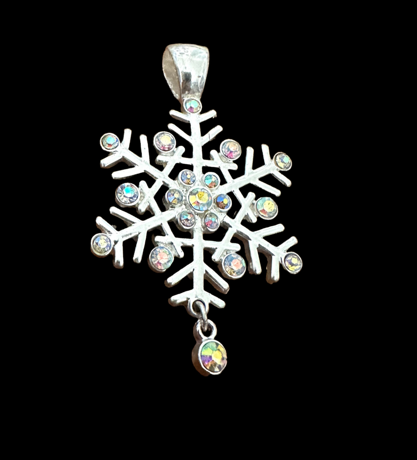Fashion Pendant- SNOWFLAKE- silver color- crystals- Winter- Holiday