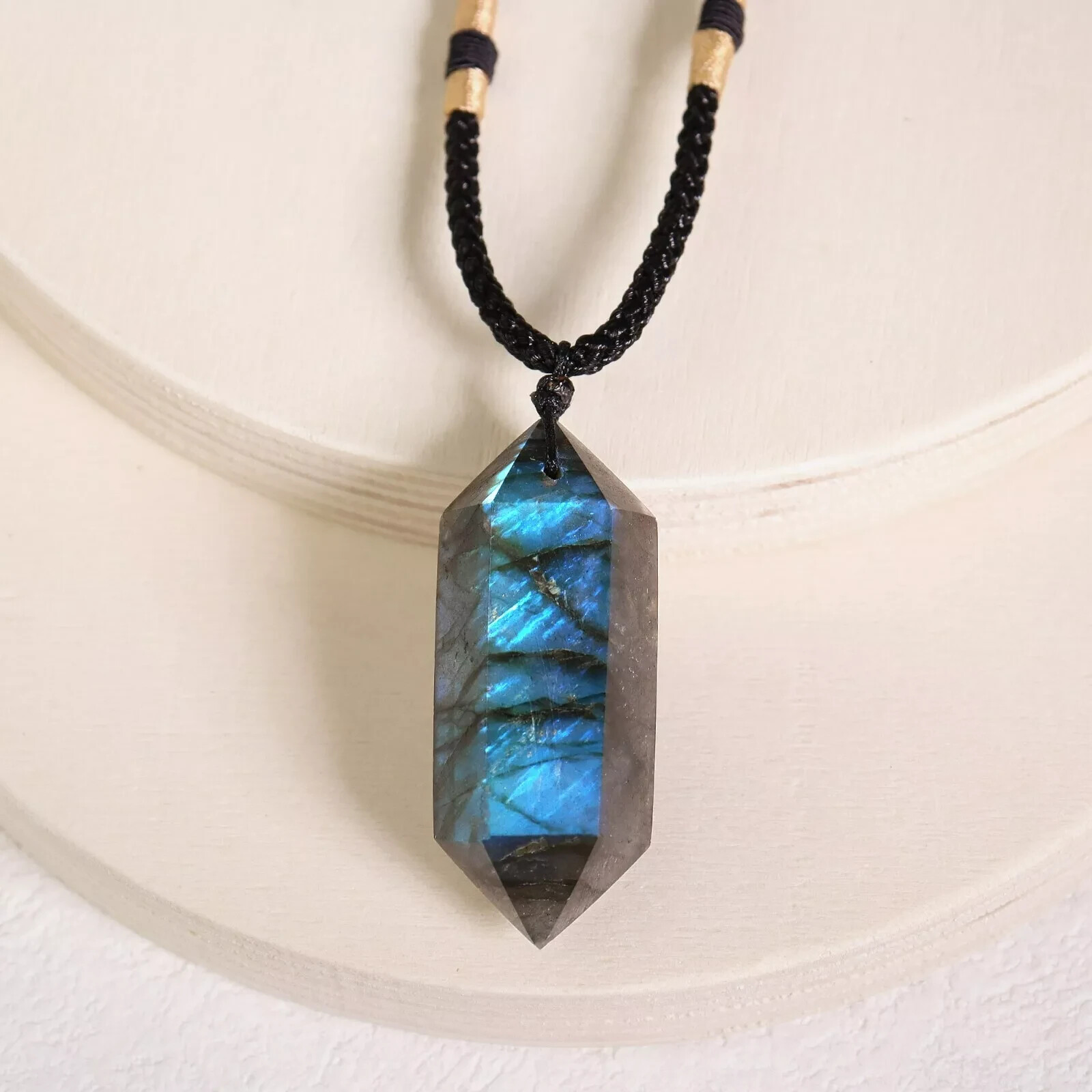 Natural Labradorite Crystal Necklace Healing Ladies Men Amulet Pendant Gift