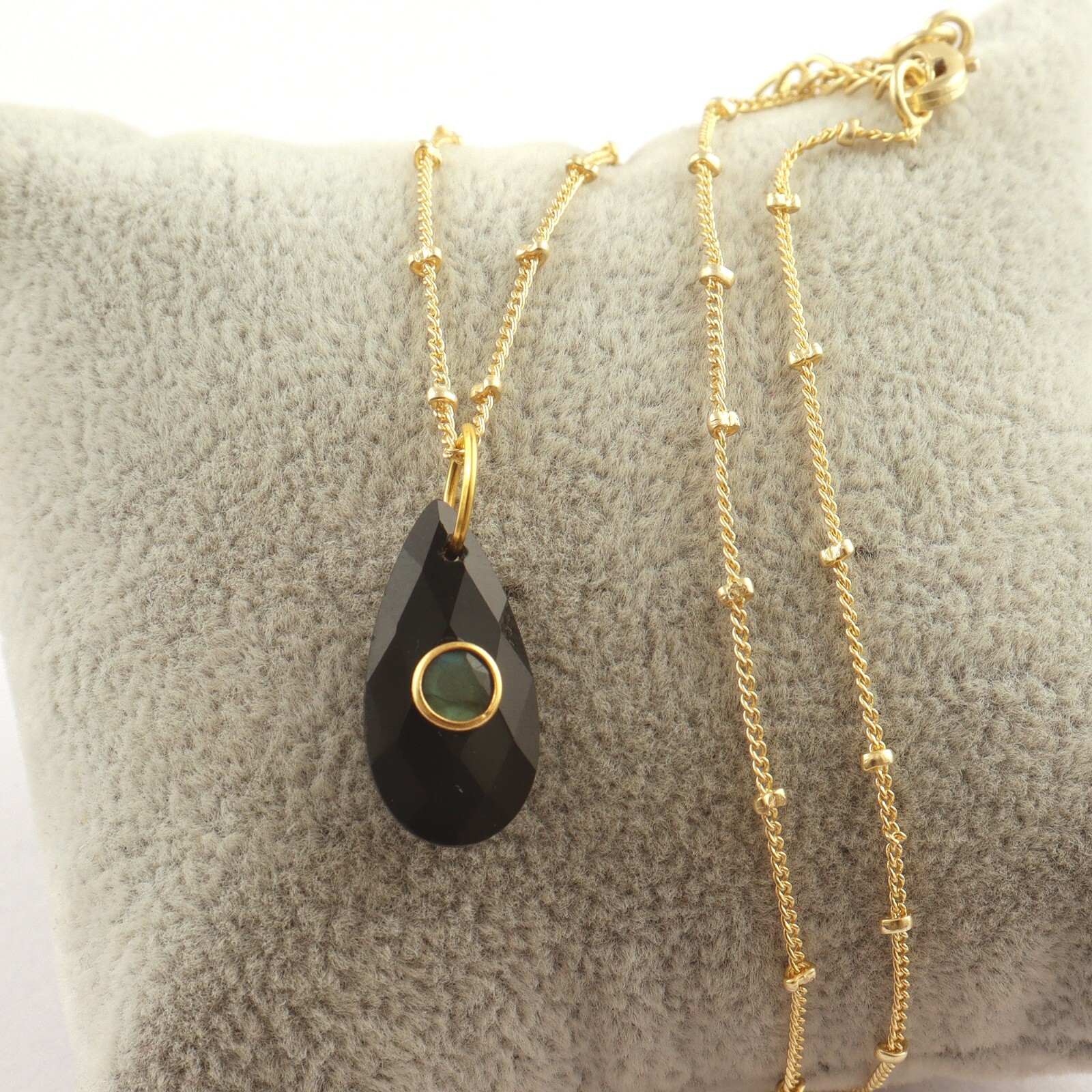 Good Quality Black Onyx With Labradorite Gold Plated Chain Necklace Wedding Gift