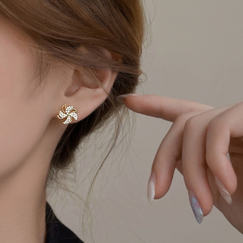 Elegant Cubic Zirconia Jewelry Silver Plated Stud Earrings Women Lab-Created A14