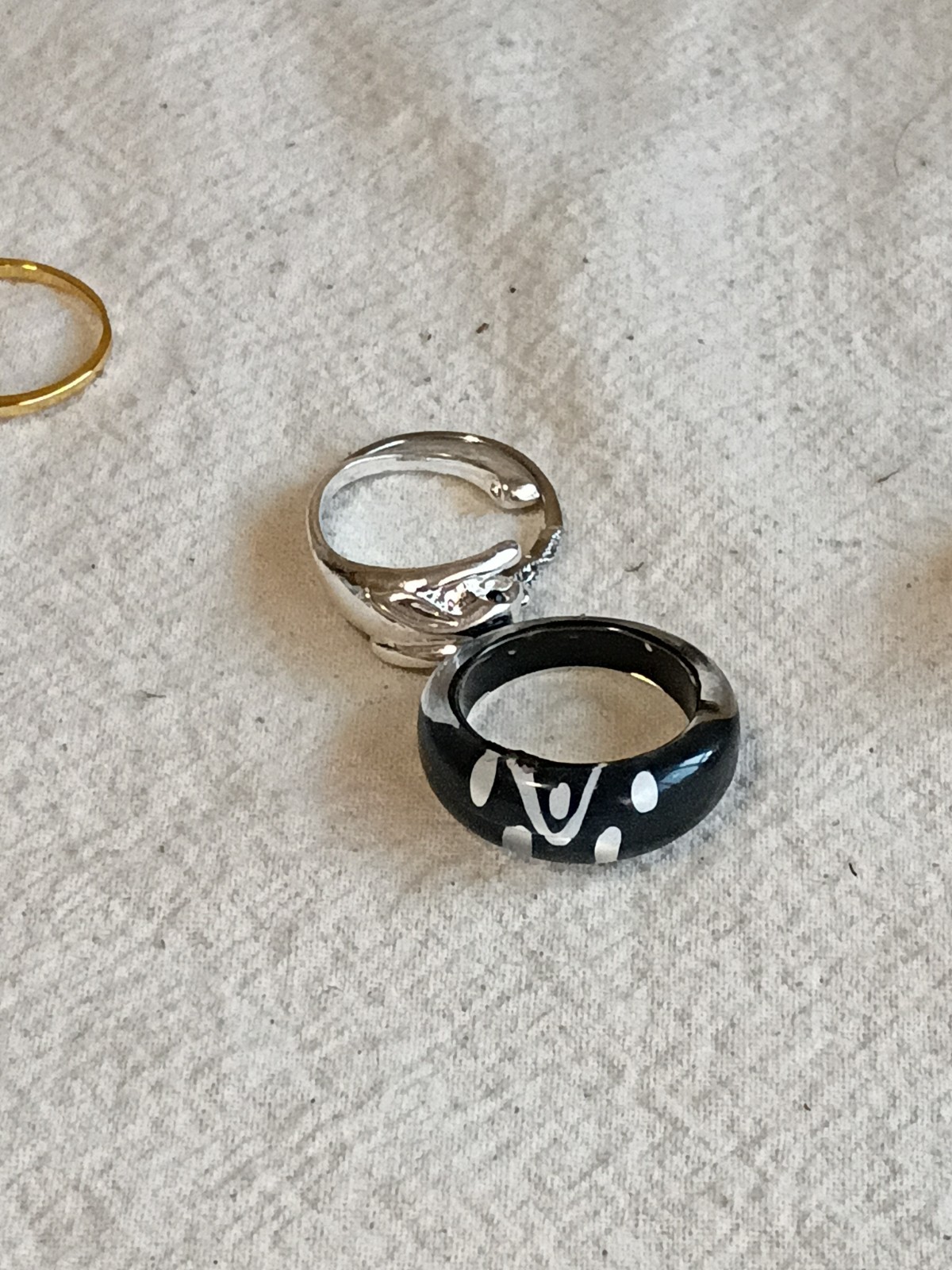 Lot Of Various Sized Fashion Rings Sz 3.5, 5, 6, 7, 8 Bag 0164 D17