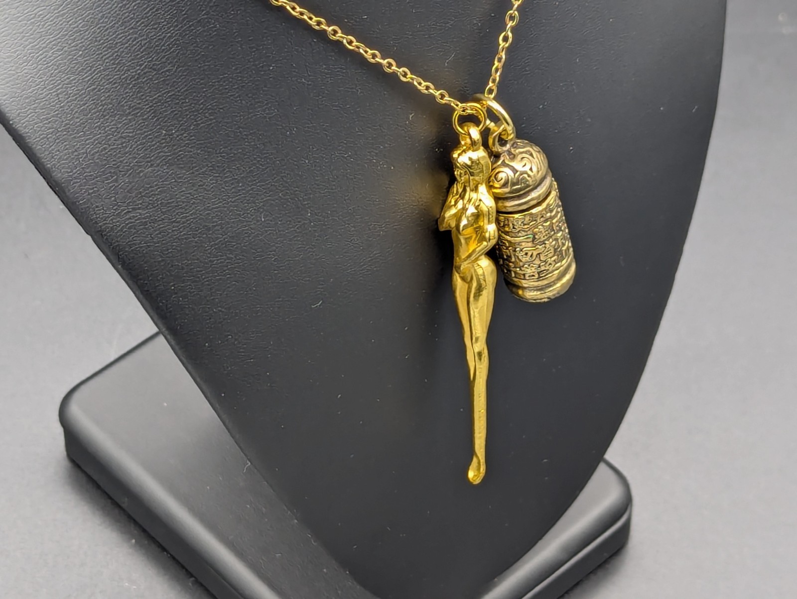 GOLD BURLESQUE WOMAN MINI PARTY BUMP SPOON NECKLACE & SCREW TOP JAR