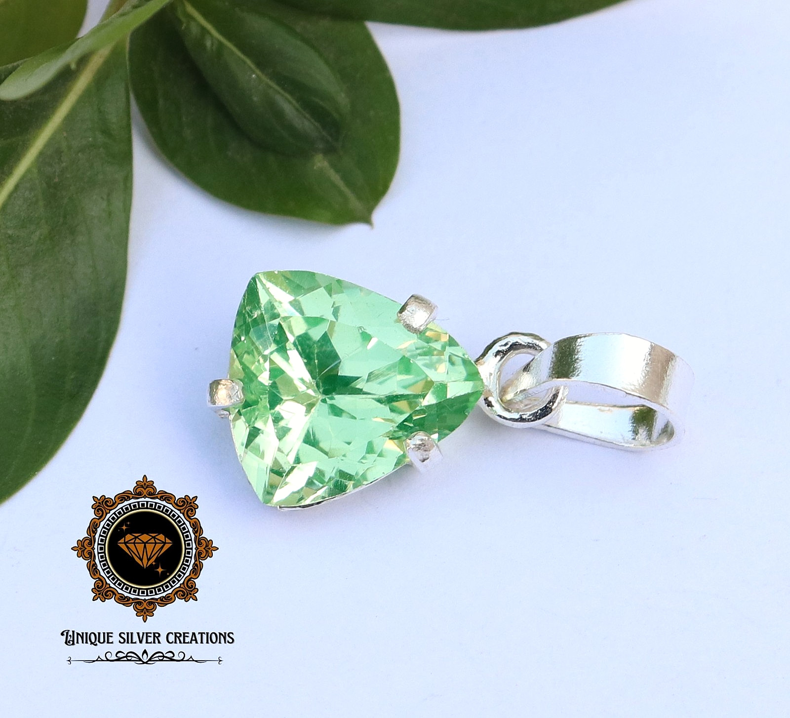 AAA Natural Green Peridot Certified Gemstone Pendant 925 Sterling Silver 8.60 Ct