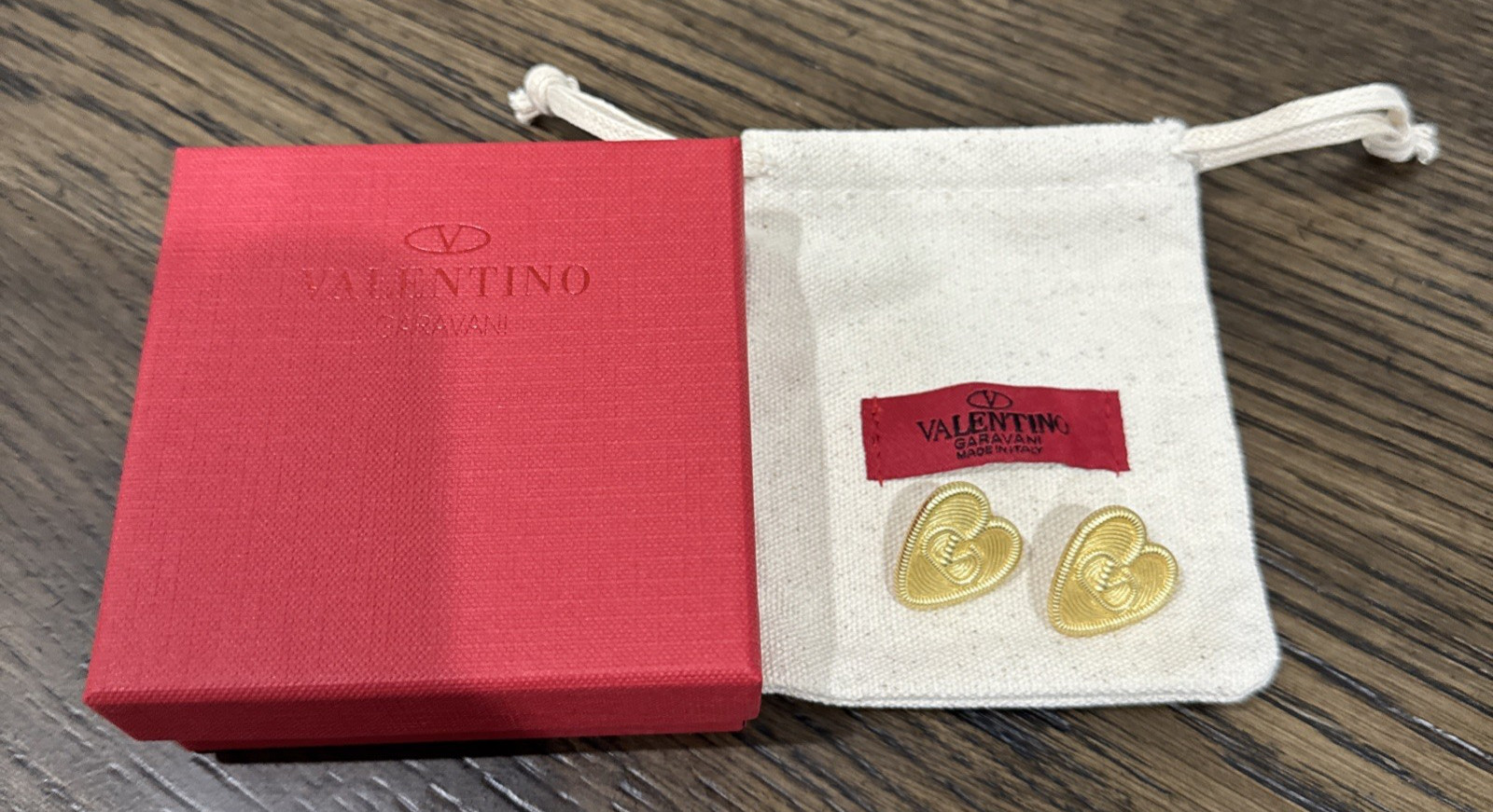 Valentino Garavani heart-shape stud earrings Gold Made in Italy Contemporary