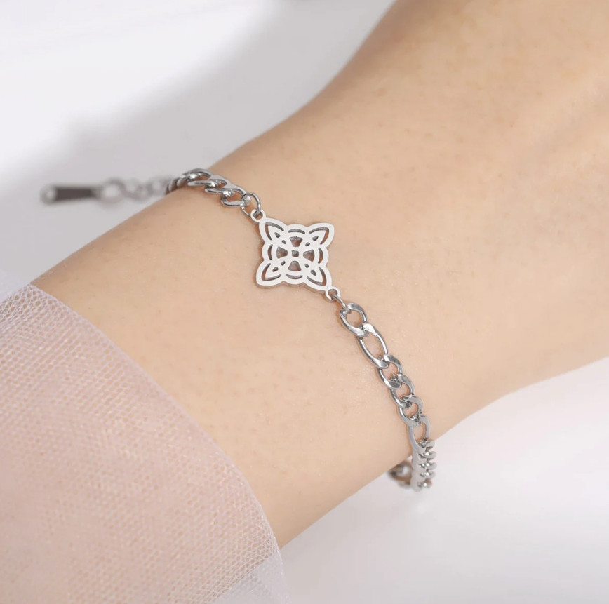 1pc Hollow Chinese Knot Bracelet Vintage Witch Chain Unisex Gift – NEW