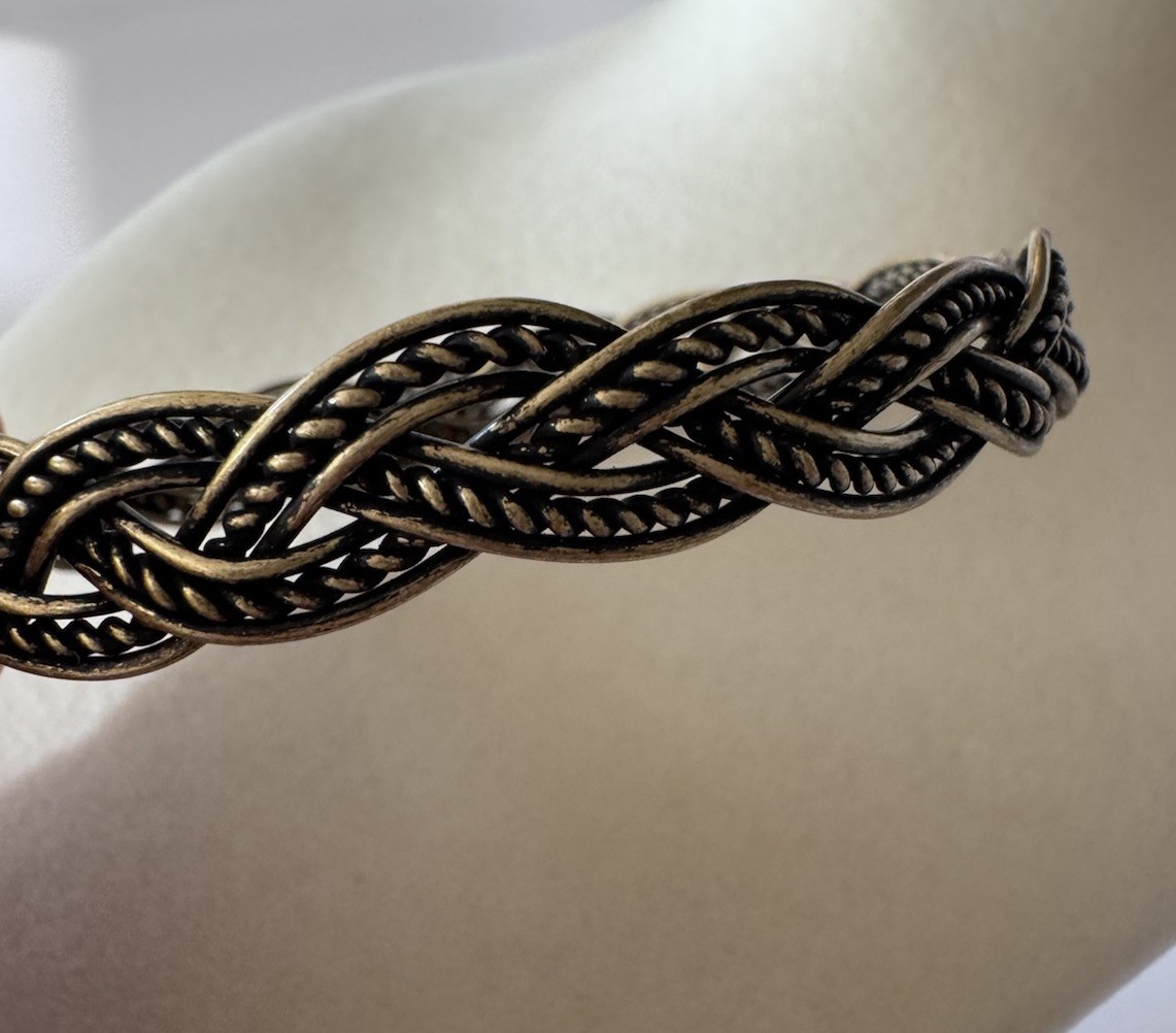 Celtic Braided Crown Wreath Bracelet 7 Inch Bangle Jewelry EUC