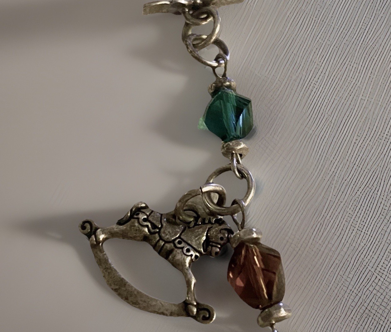 Christmas Bracelet w/Pewter Charms & Multicolor Glass Beads Silvertone 9”, 30g