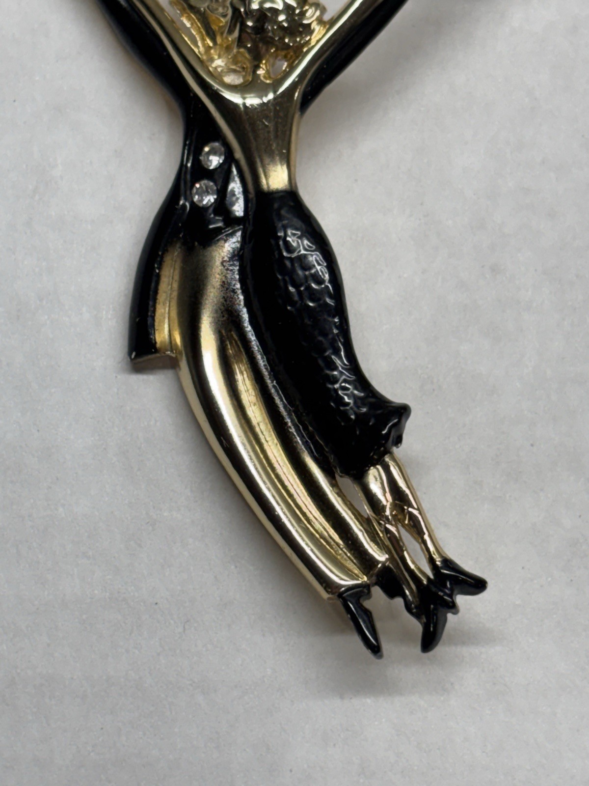 Vtg 3″ Gold Tone Male Female Ballroom Dancer Couple Pin Brooch w/ Rhinestones