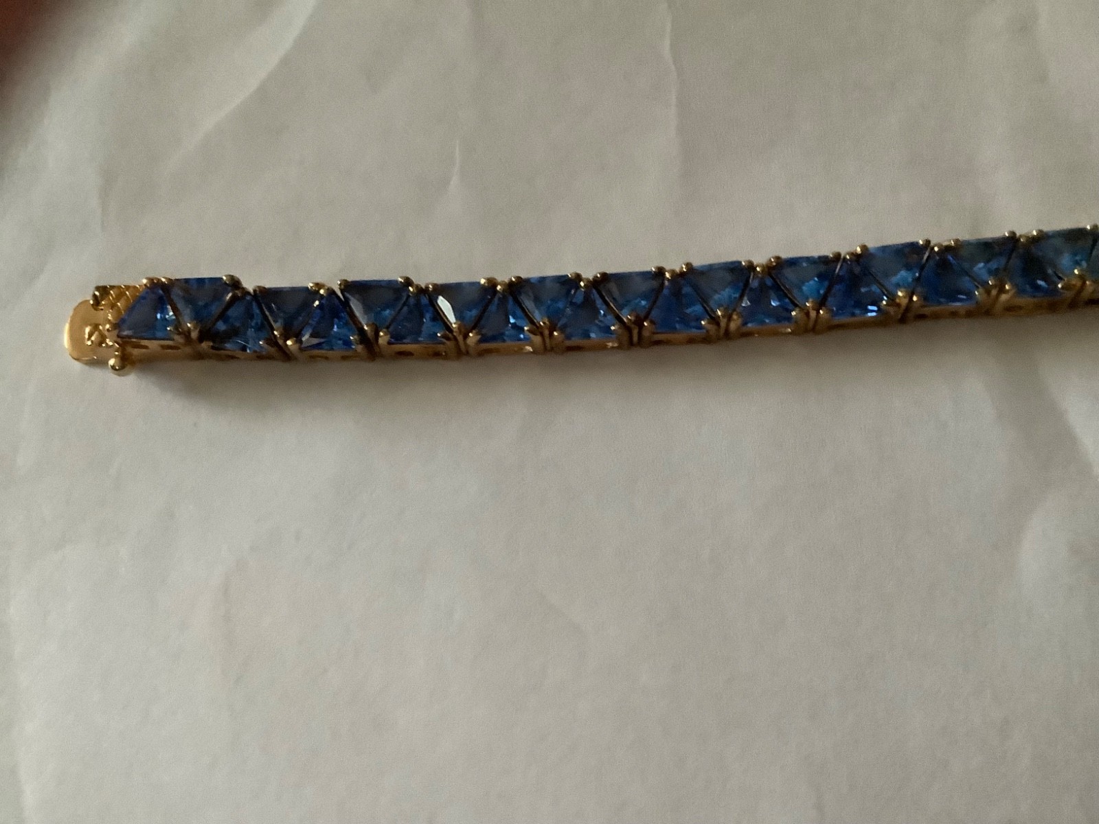 Rare Suzanne Sommers 7.5 Blue Trillant Bracelet
