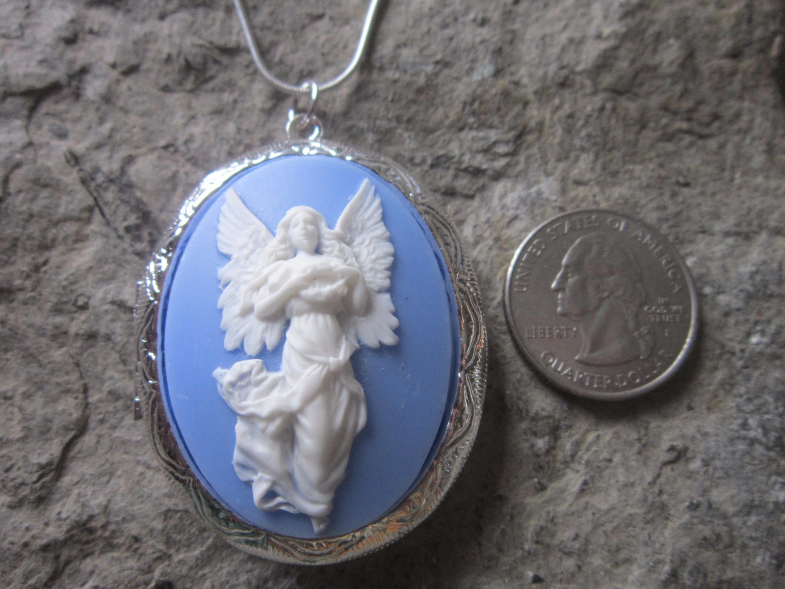 GUARDIAN ANGEL (WHITE ON BLUE) CAMEO SILVER PLATED LOCKET – CHRISTMAS – EASTER