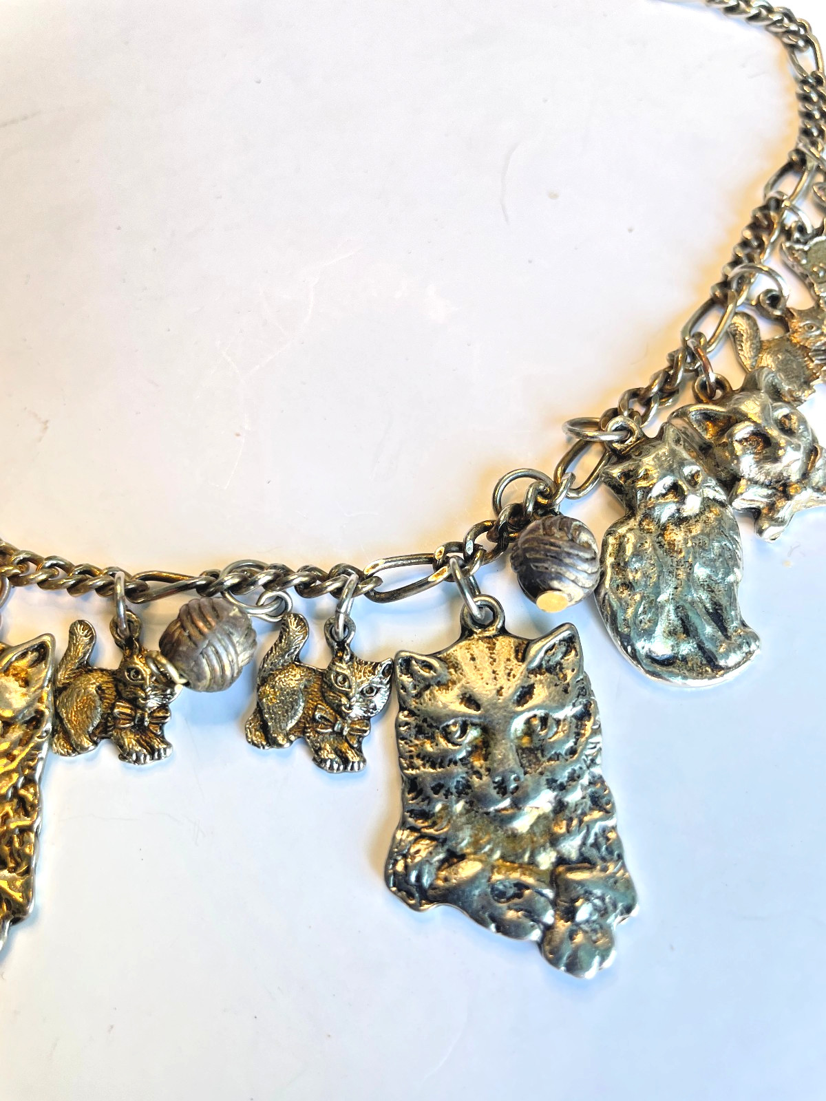 Charm Necklace 14 Cats Kittens Charms Silver Tone Metal 19 Inch