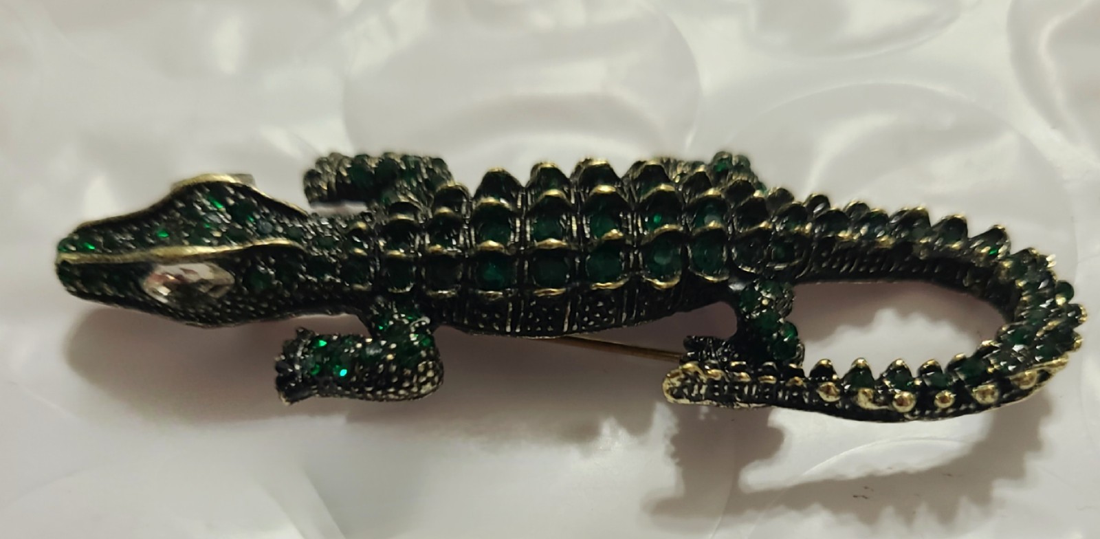 Vintage Green Rhinestone Alligator Brooch w/White Rhinestone Eyes In Gold Tone