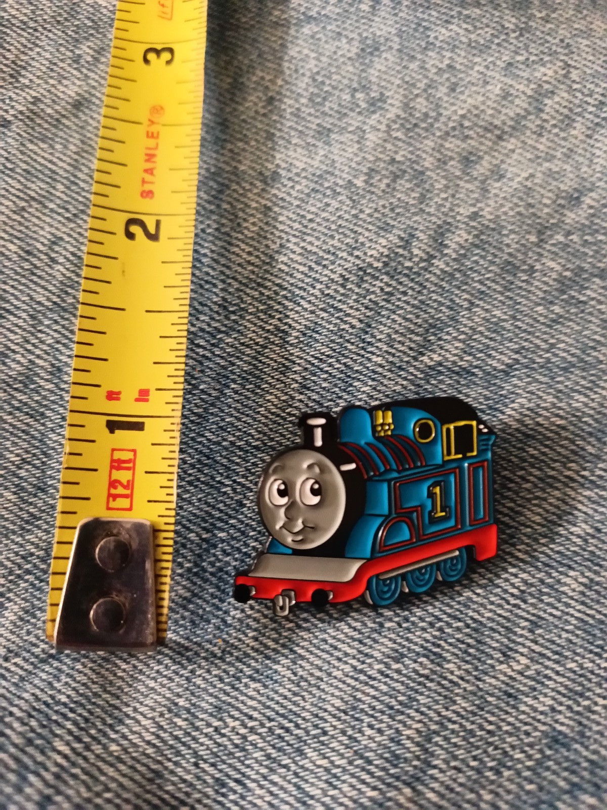 THOMAS THE TRAIN-ENAMEL PIN-UNBRANDED-SHIP ALL THE PINS THAT YOU BUY FOR $4.99