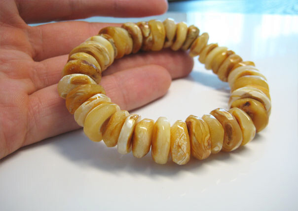 Genuine Massive Yellow Amber Baltic Amber Bracelet 26 grams !!!