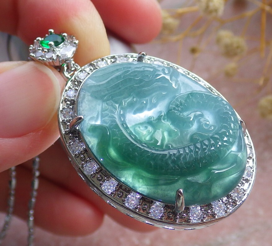 1Pcs Icy Green Burma 100% Natural A Jade jadeite Pendant Dragon Necklace 680352