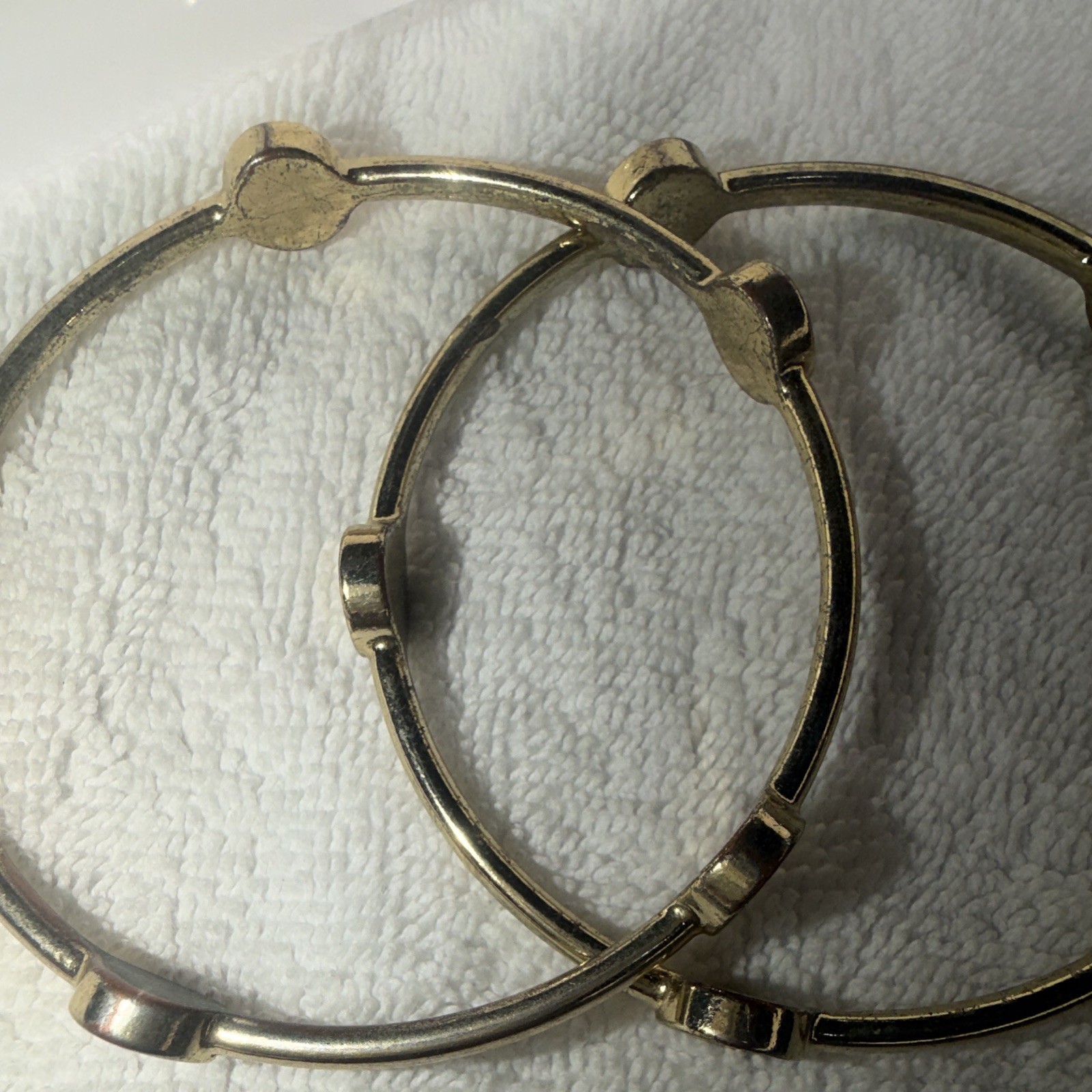 Gold Tone Round Hoop Earrings Hinged Snap Closure Cross Pattern No Stone