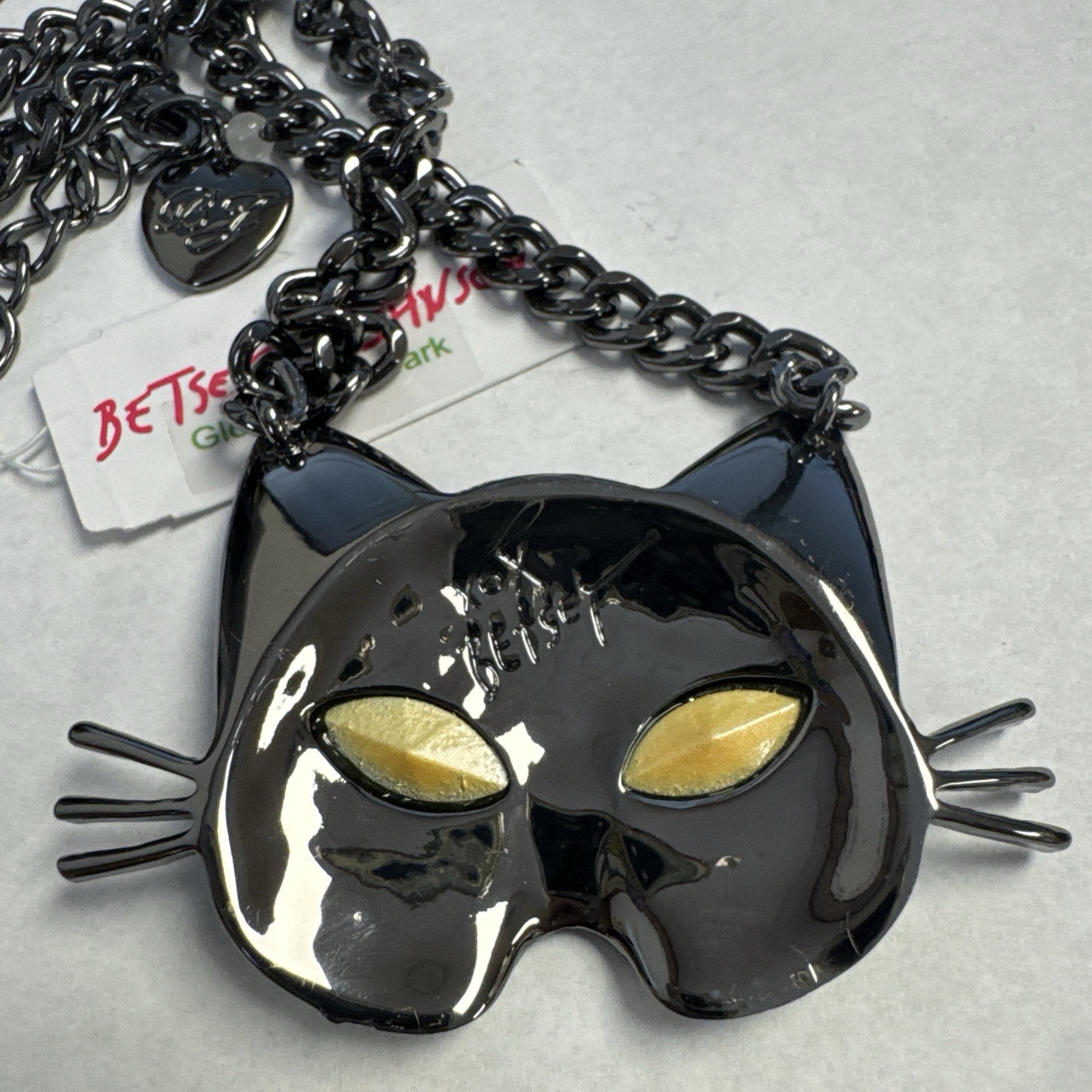 NWT! Betsey Johnson Halloween Cat Pendant Necklace Glow In The Dark 16″-18”