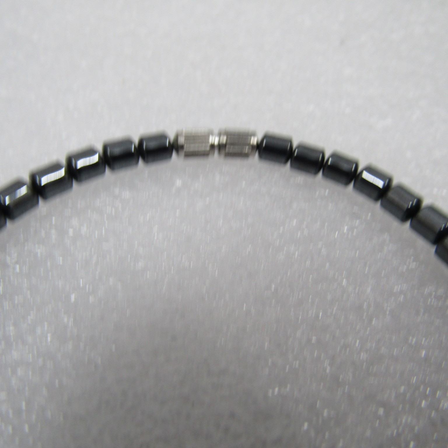 Women’s Jewelry Black Necklace Hematite Beads None Magnetic